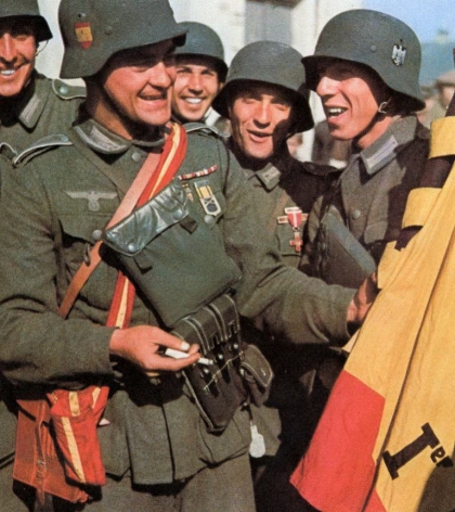 En España, se repatría la División Azul que luchó junto a los nazis contra la Unión Soviética