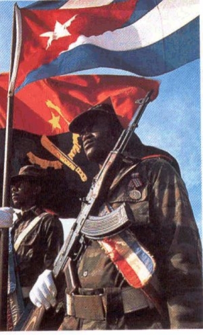 Ante la solicitud de ayuda del Movimiento Popular de Liberación de Angola, el Gobierno cubano envía tropas para enfrentar la agresión extranjera