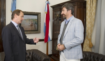 Dificultades para Bordet: recursos escasos y militancia K