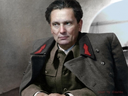 El mariscal Tito, líder de la resistencia yugoslava, proclama el gobierno democrático en el exilio
