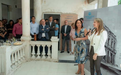 La nueva titular, Andrea Zoff, se reunió con personal del HCD local