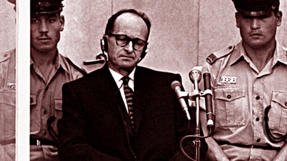 En Jerusalén, un tribunal condena al jerarca nazi Eichmann a morir ahorcado
