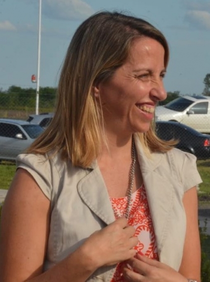Laura Stratta lanza plan para activar la economía social