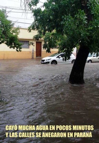 Lluvia en Paraná: gran acumulación de agua en las calles