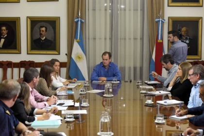 El gobernador Gustavo Bordet ordenó una partida extraordinaria de alimentos para los sectores más vulnerables