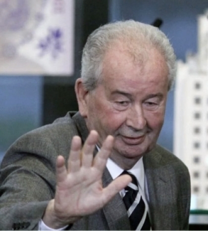Asume la presidencia de la AFA, Julio Grondona, que la dirigió durante 35 años