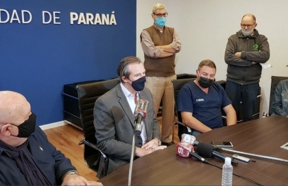 Por número de DNI y con barbijos, Adán Bahl reabre el comercio minorista en Paraná