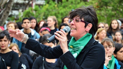 #NiUnaMenos: con carteles y barbijos, convocan a concentrar en Plaza Mansilla