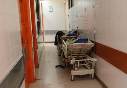 Bolivia en un caos sanitario mientras Añez reza, amenaza y se resiste a dejar el poder
