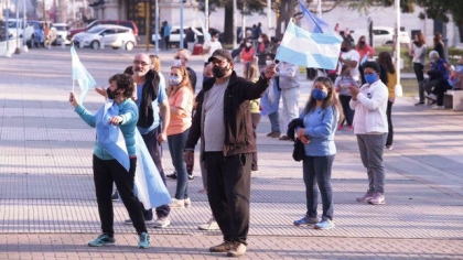 Un reducido grupo del macrismo duro de Paraná adhirió a la marcha del 17-A