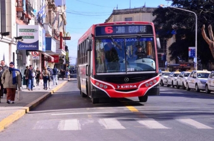 Tras 49 días sin servicio, lograron un acuerdo y Paraná vuelve a tener colectivos