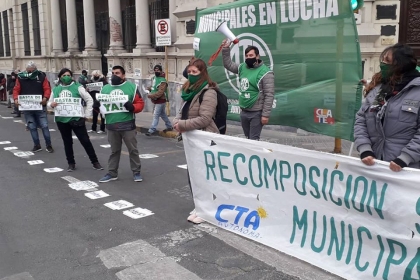 ATE marchó por paritaria municipal en Paraná