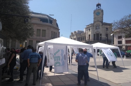 Empleados de comercio en Paraná se movilizaron insistiendo en el horario corrido