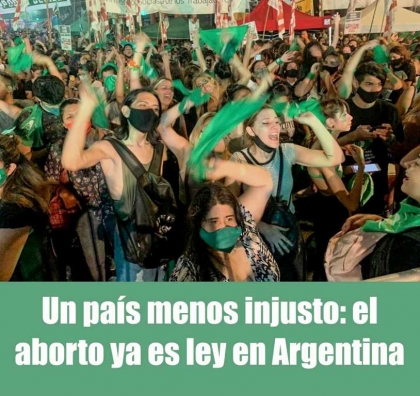 Con una multitud en las calles, el Senado legalizó el aborto en Argentina