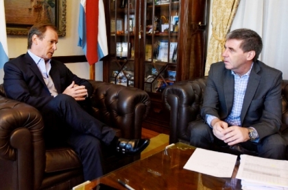 La gestión de Bordet dio explicaciones por la acción de bonistas en Estados Unidos