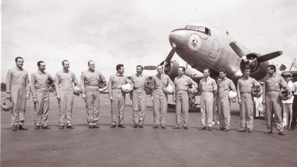 El primer vuelo argentino al Polo Sur