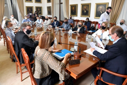 Bordet seguirá priorizando recursos en salud y ratificó el adicional para el personal afectado a la pandemia
