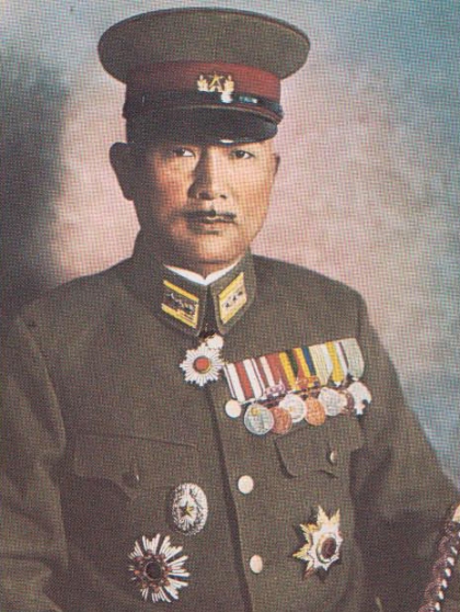 Más de 70.000 marines yanquis desembarcan en Iwo Jima