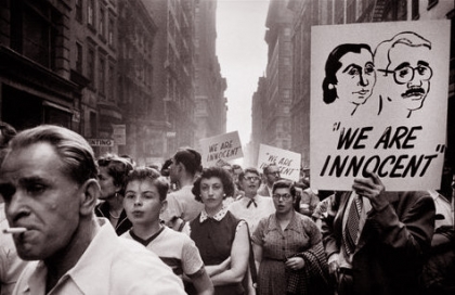 En EEUU, se inicia el juicio por traición contra Ethel y Julius Rosenberg