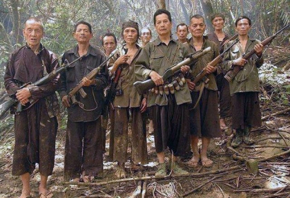 Llegan a Vietnam las primeras tropas yanquis