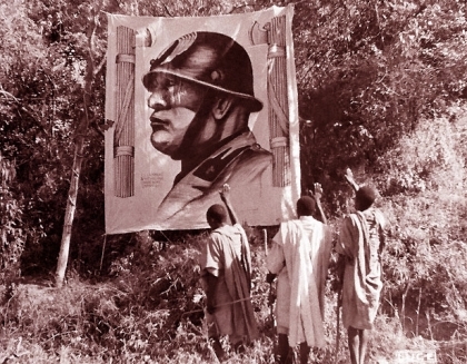 Tropas italianas entran en Addis Abeba y Mussolini declara que Etiopía es de Italia
