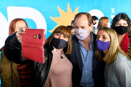 Gustavo Bordet llamó a votar por el Frente de Todos para ampliar los derechos de las mujeres