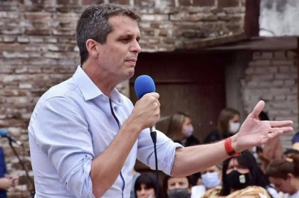 Enrique Cresto acusó al macrismo de estigmatizar a los jóvenes