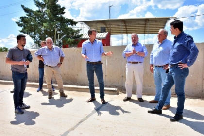 Enrique Cresto recorrió obras mostrando que lo diferencia de otras formas de gobernar