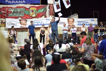 José Cáceres le organizó un acto peronista a los candidatos del Frente de Todos