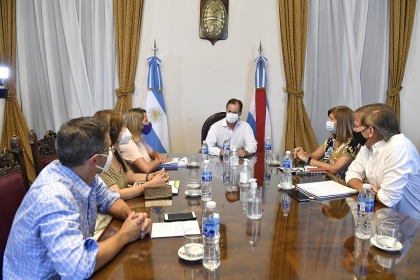 Gustavo Bordet evaluó con su gabinete la situación sanitaria y las medidas que se van adoptando en la provincia