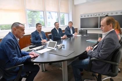Gustavo Bordet gestiona ante Nación más obras viales para Entre Ríos