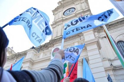 AGMER sentó posición por lo que consideró un anuncio sorpresivo y demagógico del gobernador para negar realidad educativa