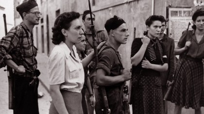 Partisanos en Italia ejecutan al dictador fascista Benito Mussolini