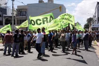 Una multitud acompañó en Paraná el repudio contra las nefastas medidas de Milei