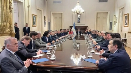 La mayoría de los entrerrianos cree que Frigerio debe plantarse a Milei en defensa de la provincia