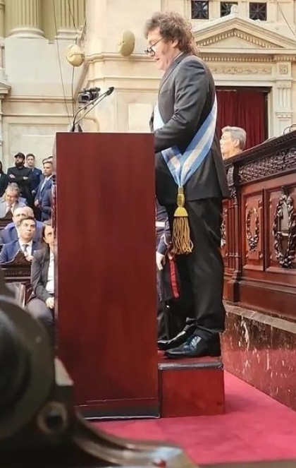 Actitud temerosa de Frigerio frente al saqueo de Milei que perjudica a los entrerrianos
