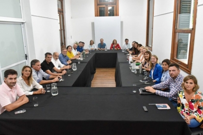 Actitud temerosa de Frigerio frente al saqueo de Milei que perjudica a los entrerrianos