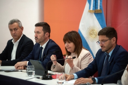 Patricia Bullrich prometió saturar Rosario con fuerzas federales pero desembarcó con apenas 450 agentes