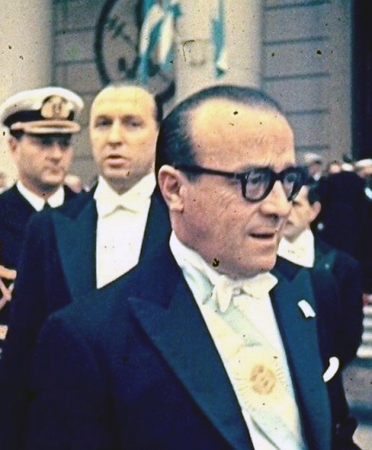 Un golpe militar antiperonista derroca al presidente Arturo Frondizi
