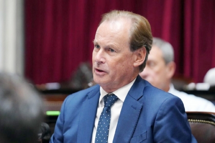 Gustavo Bordet acompañará las gestiones para restituir el recorte de Milei a la Caja de Jubilaciones