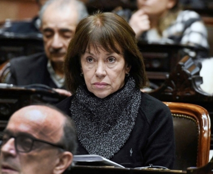 Blanca Osuna: No hay plata para los docentes ni jubilados, pero sí para espiar opositores