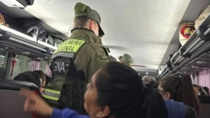 Comienza la Resistencia mientras la Gendarmería de Bullrich hace requisas, retenes y trata de demorar la llegada de manifestantes a la marcha por Cristina