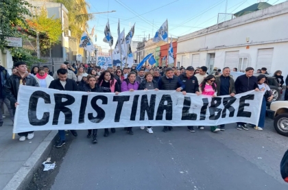 Desde Paraná, marcharán en caravana para acompañar a Cristina Kirchner a Comodoro PRO