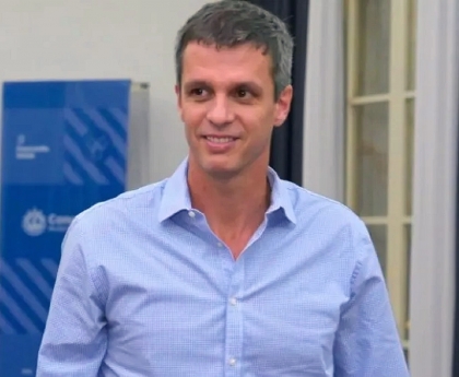 Enrique Cresto dijo que su padre no lo conduce y llamó a dar una gran discusión en el peronismo