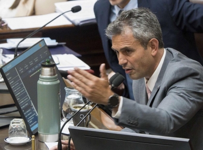 El silencio c&oacute;mplice de Frigerio con Milei perjudica a Entre R&iacute;os