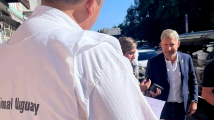 Agmer interpeló a Frigerio en Uruguay con reclamos de los docentes