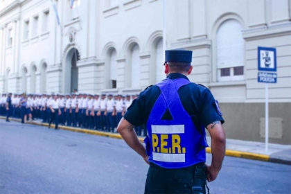 Policías de Entre Ríos: Hace 10 meses que no recibimos aumentos 