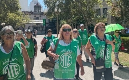 Juana Ávalos: Estamos en la calle defendiendo la seguridad previsional y los derechos laborales de las generaciones futuras