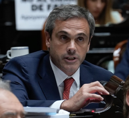 Guillermo Michel: Frigerio vuelve a endeudar Entre Ríos con refinanciamiento caro y sobre costos