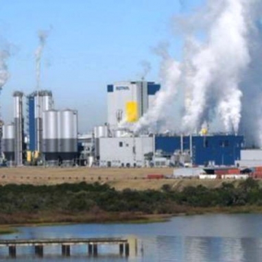 Dieciocho años atrás, la chimenea de Botnia comenzaba a echar humo